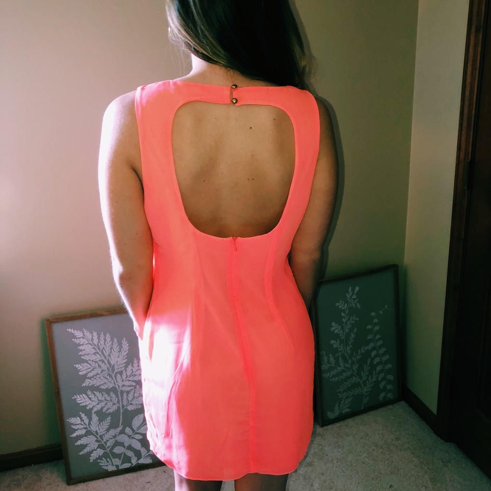 Dress! - Picture 2 of 2
